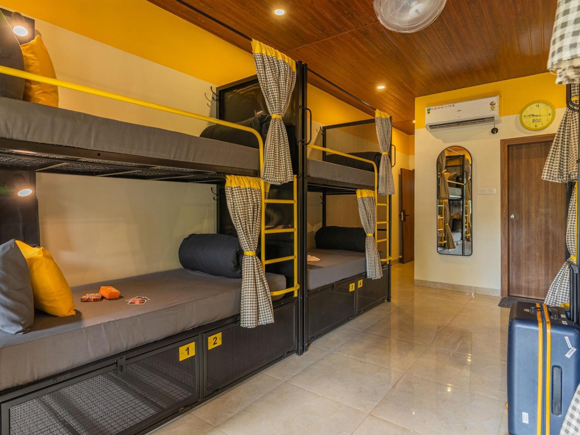 The Hosteller Lonavala, City Centre Quarto foto